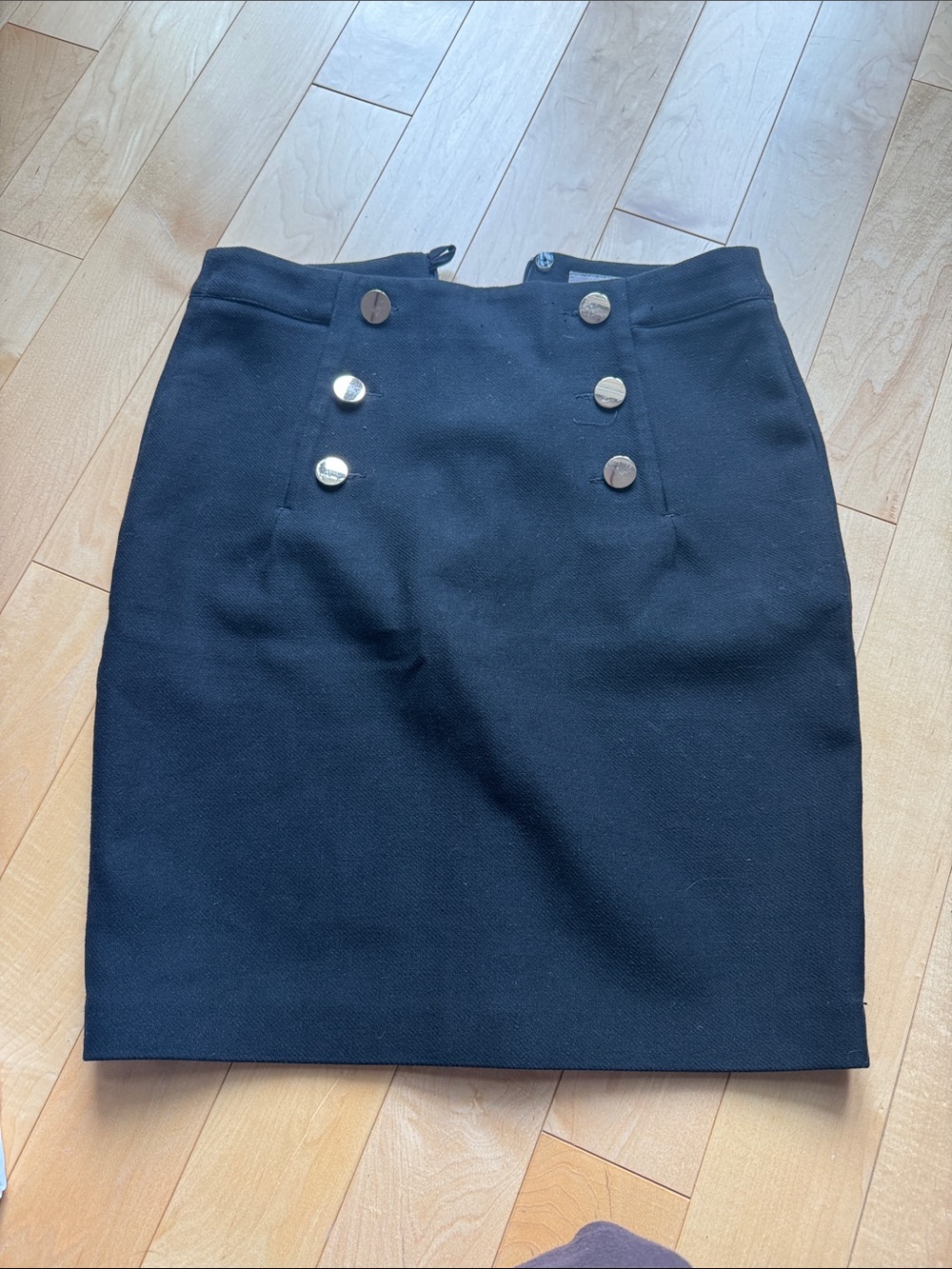 Classic Black Button-Front Pencil Skirt